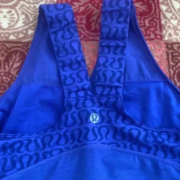 Lululemon deep v neck tank - Picture 5 of 6